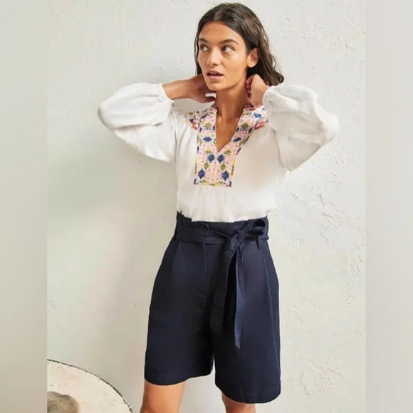 NWT Boden Paperbag High Waisted Linen Blend Shorts in Navy size 10 - Picture 5 of 9